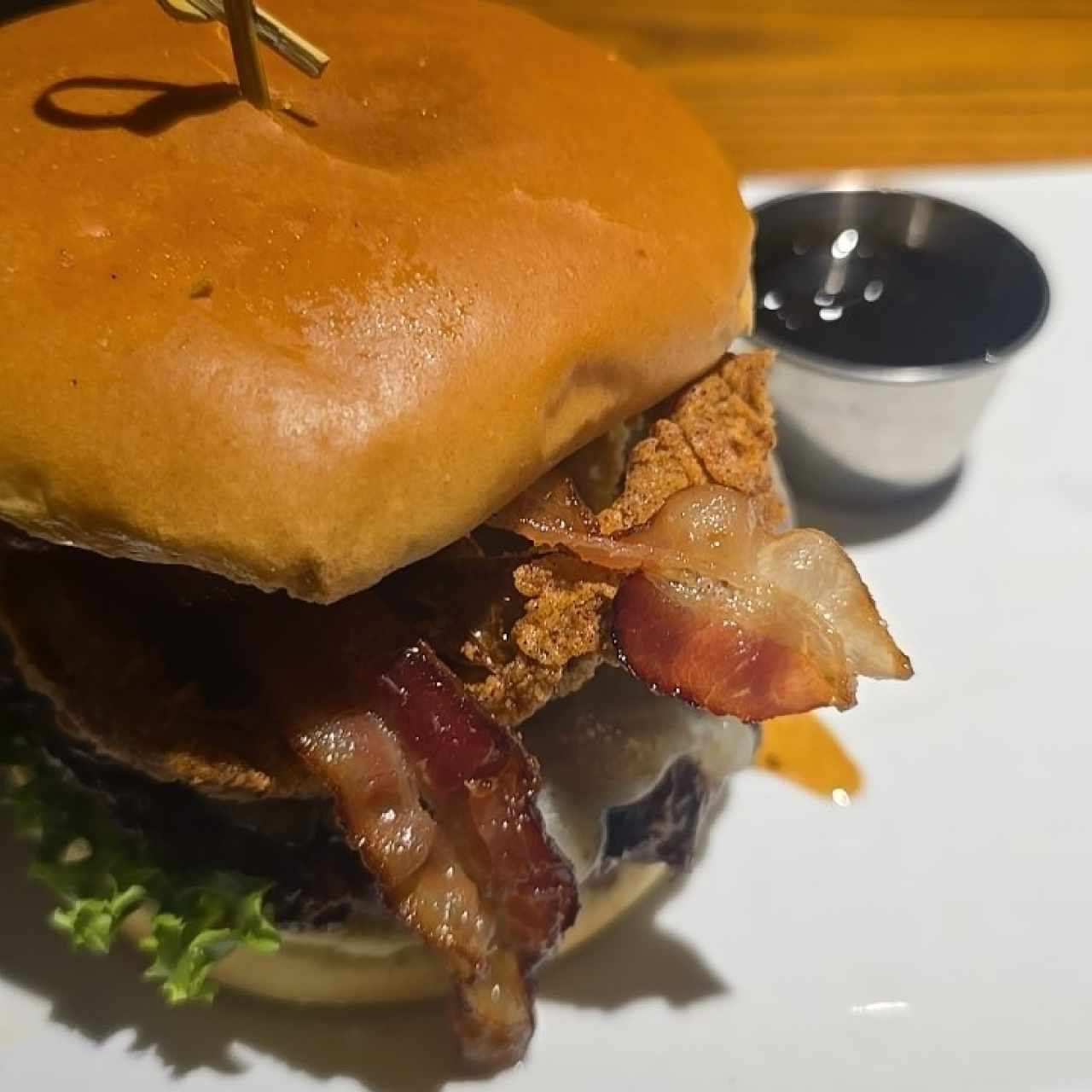 FRIDAYS SIGNATURE WHISKEY-GLAZED BURGER