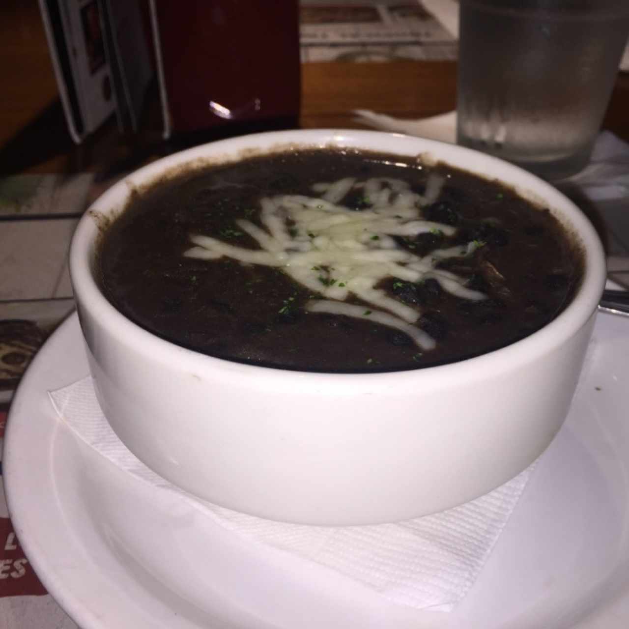 sopa de frijoles