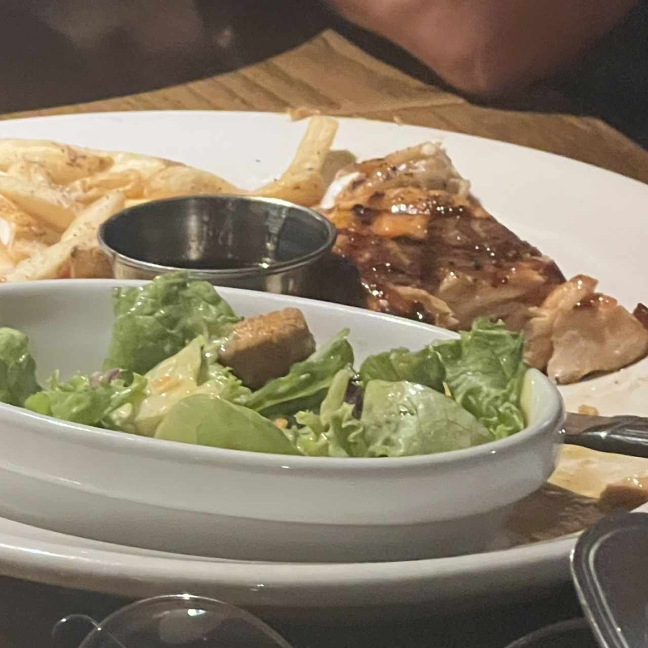 FRIDAYS SIGNATURE WHISKEY-GLAZED SALMON
