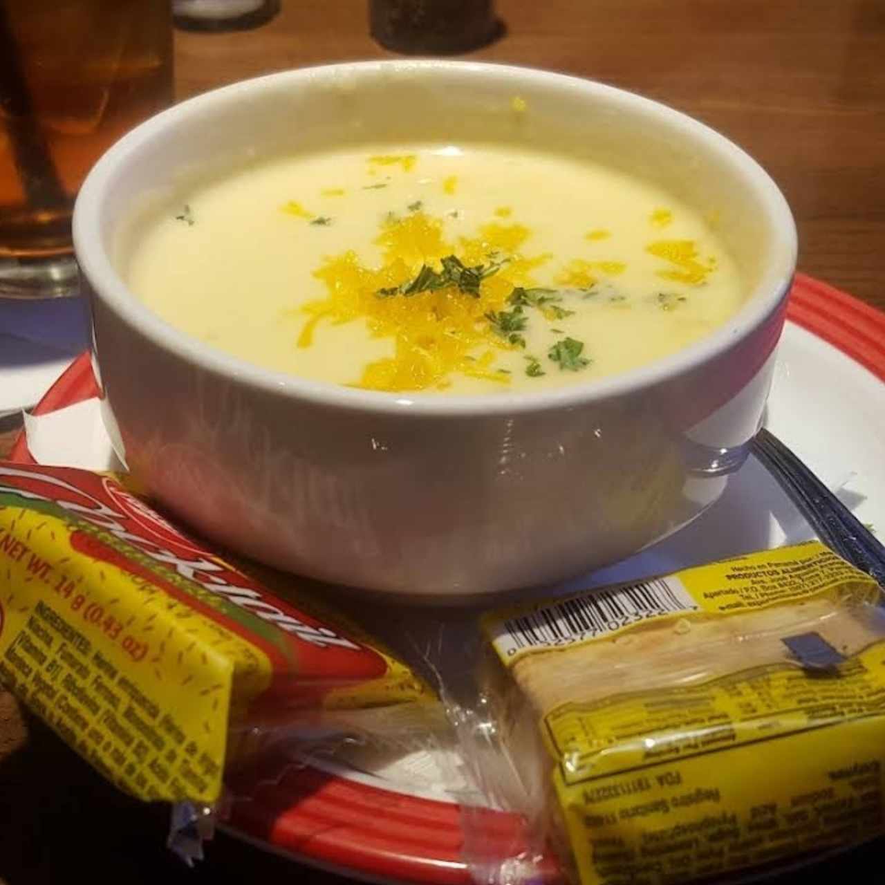 Saladas & Soup - BROCCOLI CHEESE SOUP