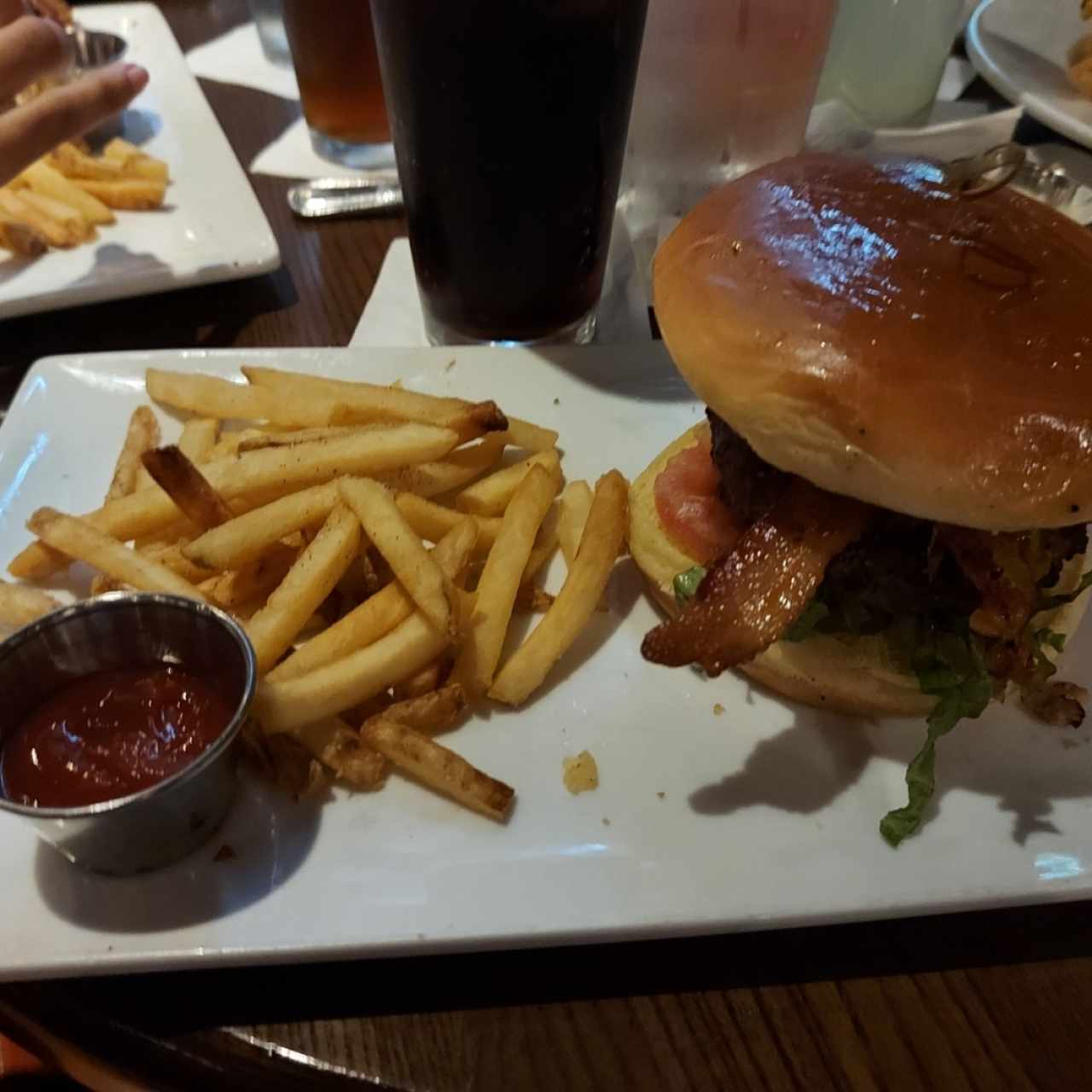 Fridays Bacon Cheeseburger