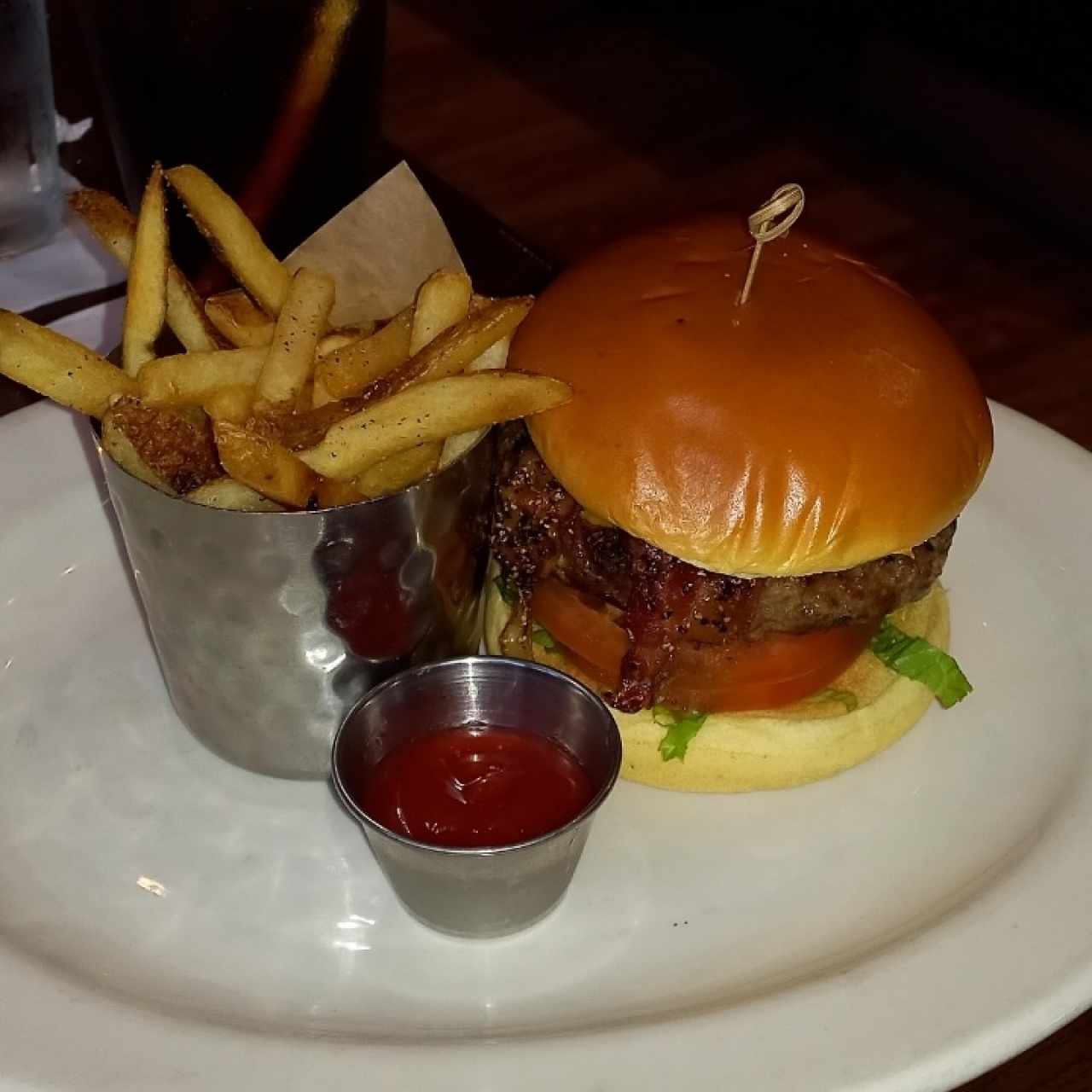 Fridays Classic Burger