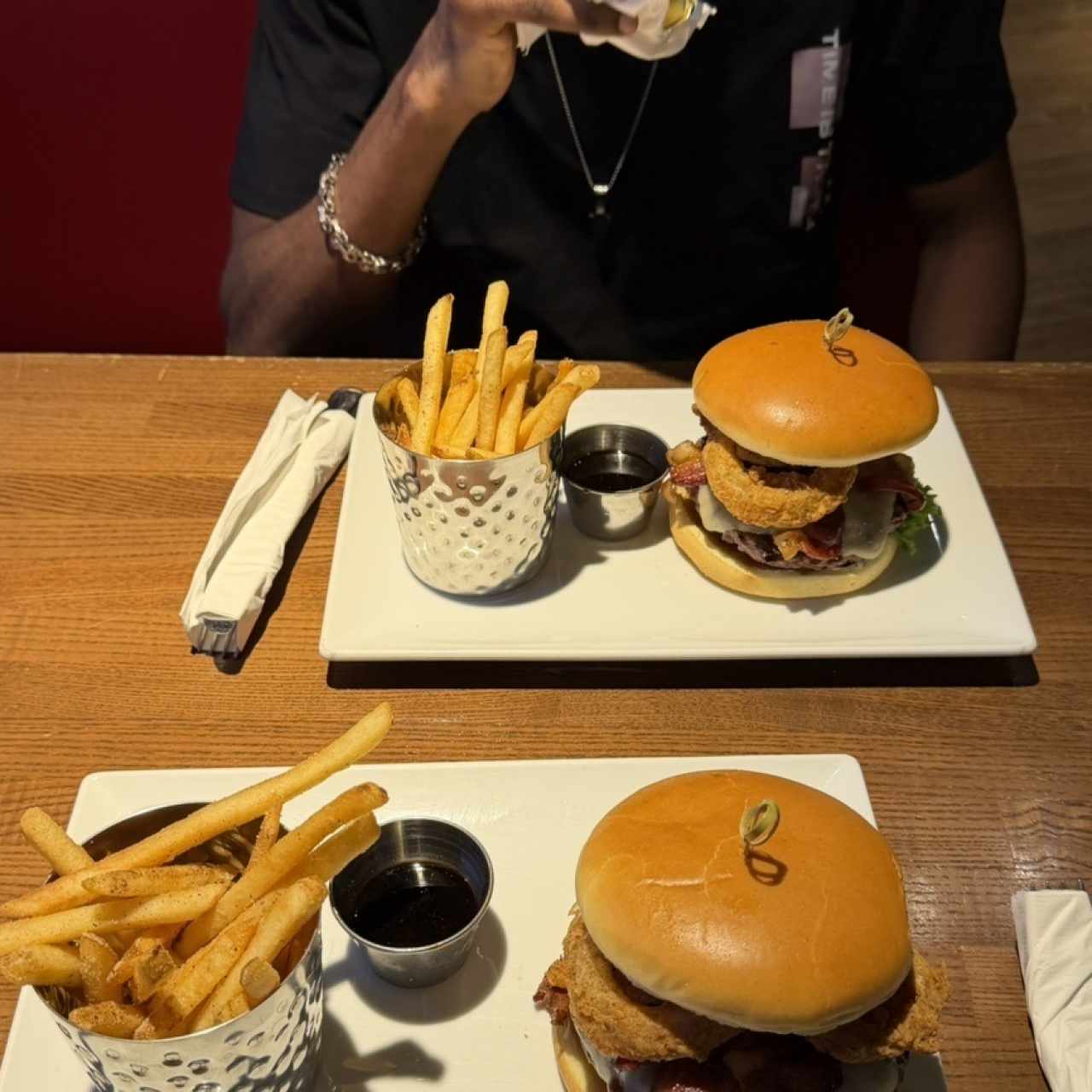 FRIDAYS SIGNATURE WHISKEY-GLAZED BURGER