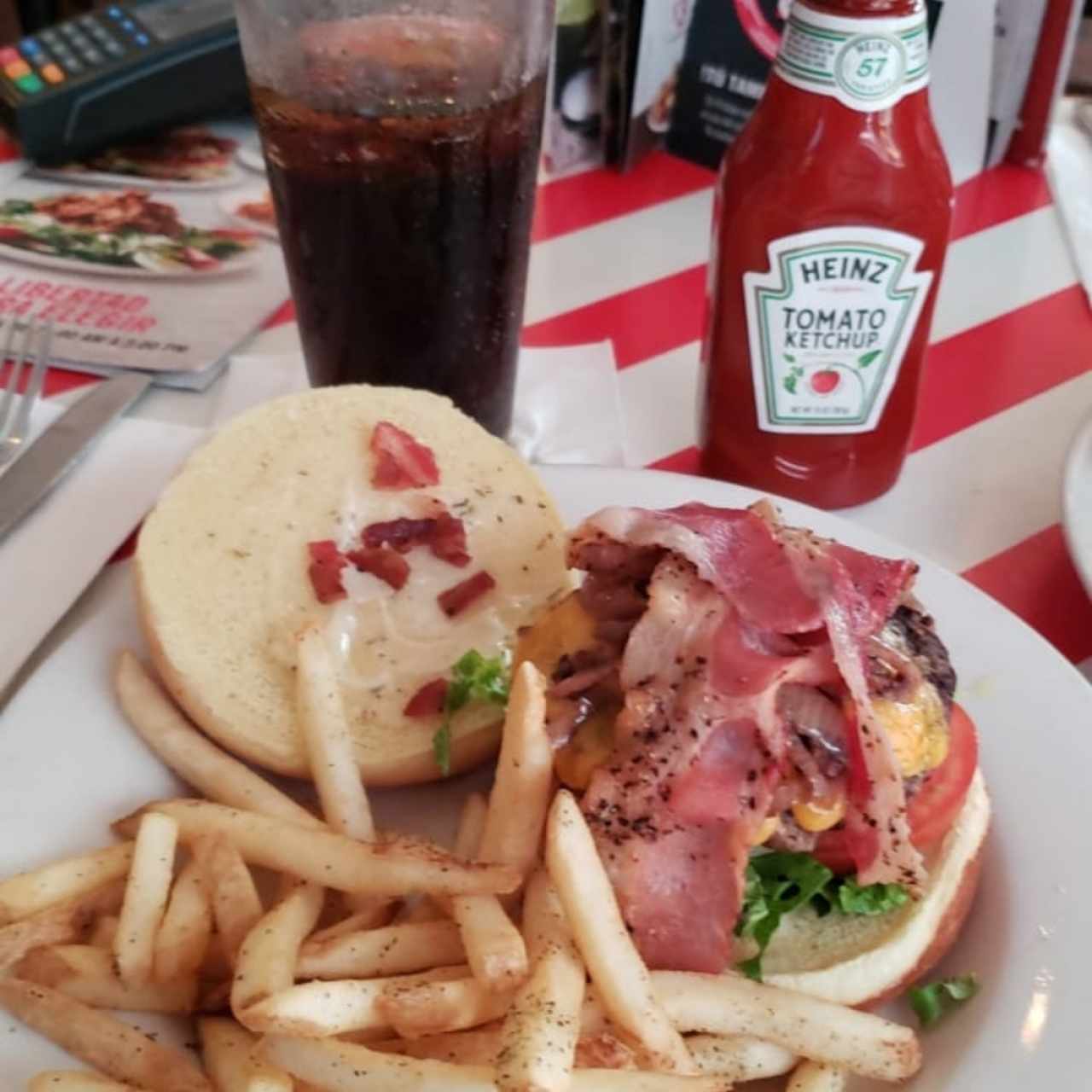 hamburguesa clásica con bacon