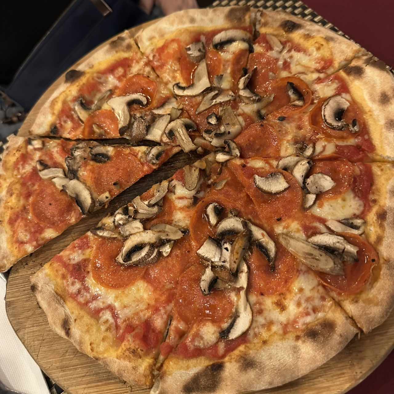 Pizzas - Pizza Pepperoni 12" con hongos