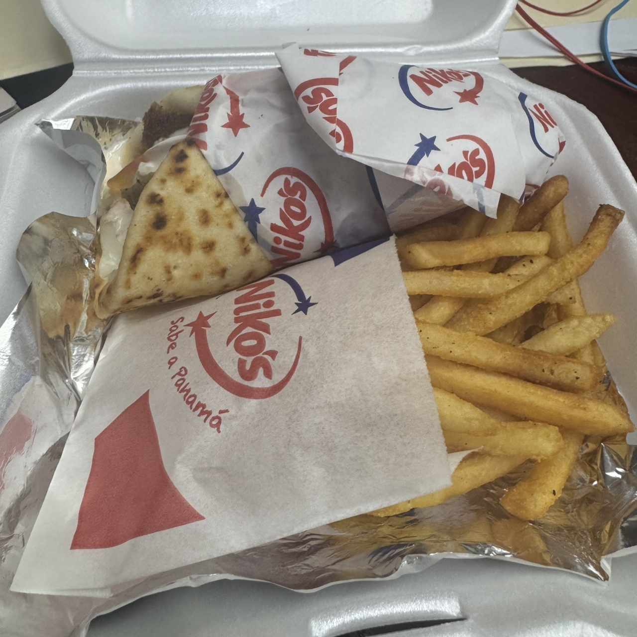 Combo - gyro original + acompañamiento + bebida