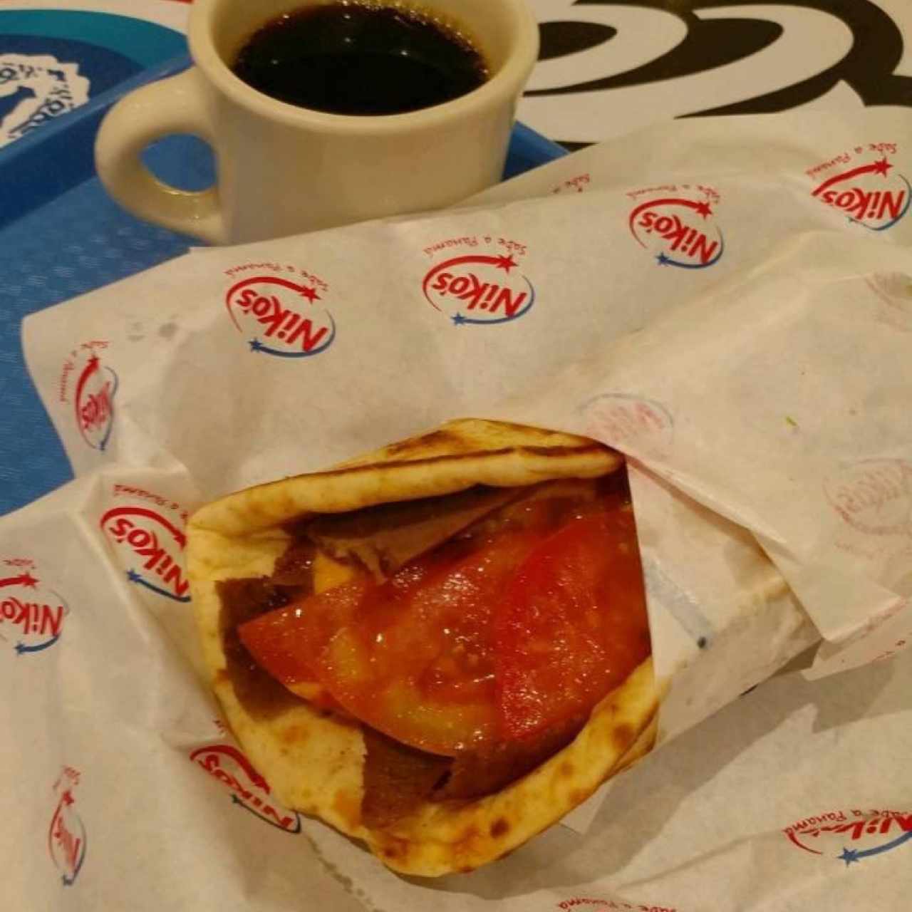 Gyro y Café Negro