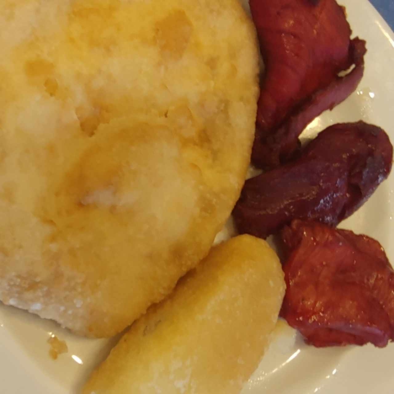 hojaldre carimañola y tasajos