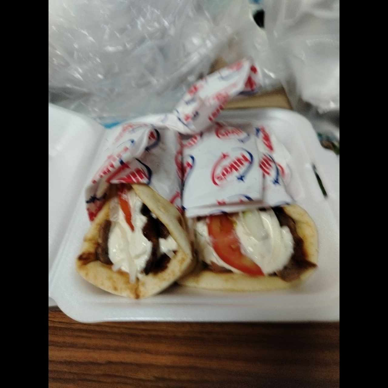 Combo - gyro original + acompañamiento + bebida  