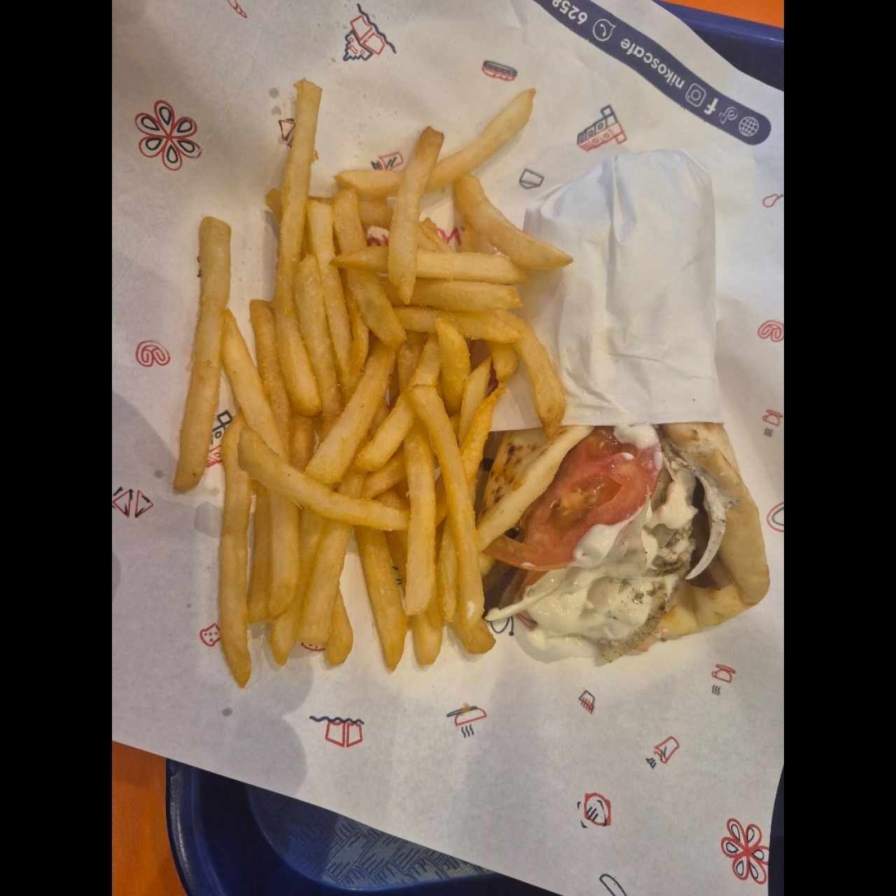 Combo - gyro original + acompañamiento + bebida