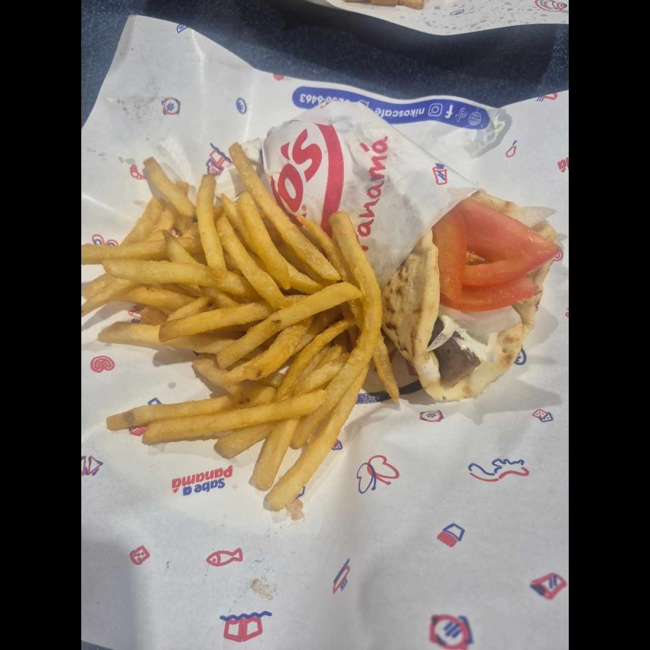 Combo - gyro original + acompañamiento + bebida