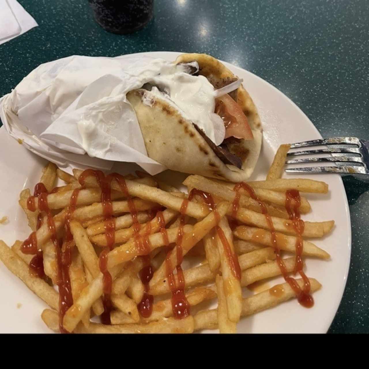 Combo - gyro original + acompañamiento + bebida