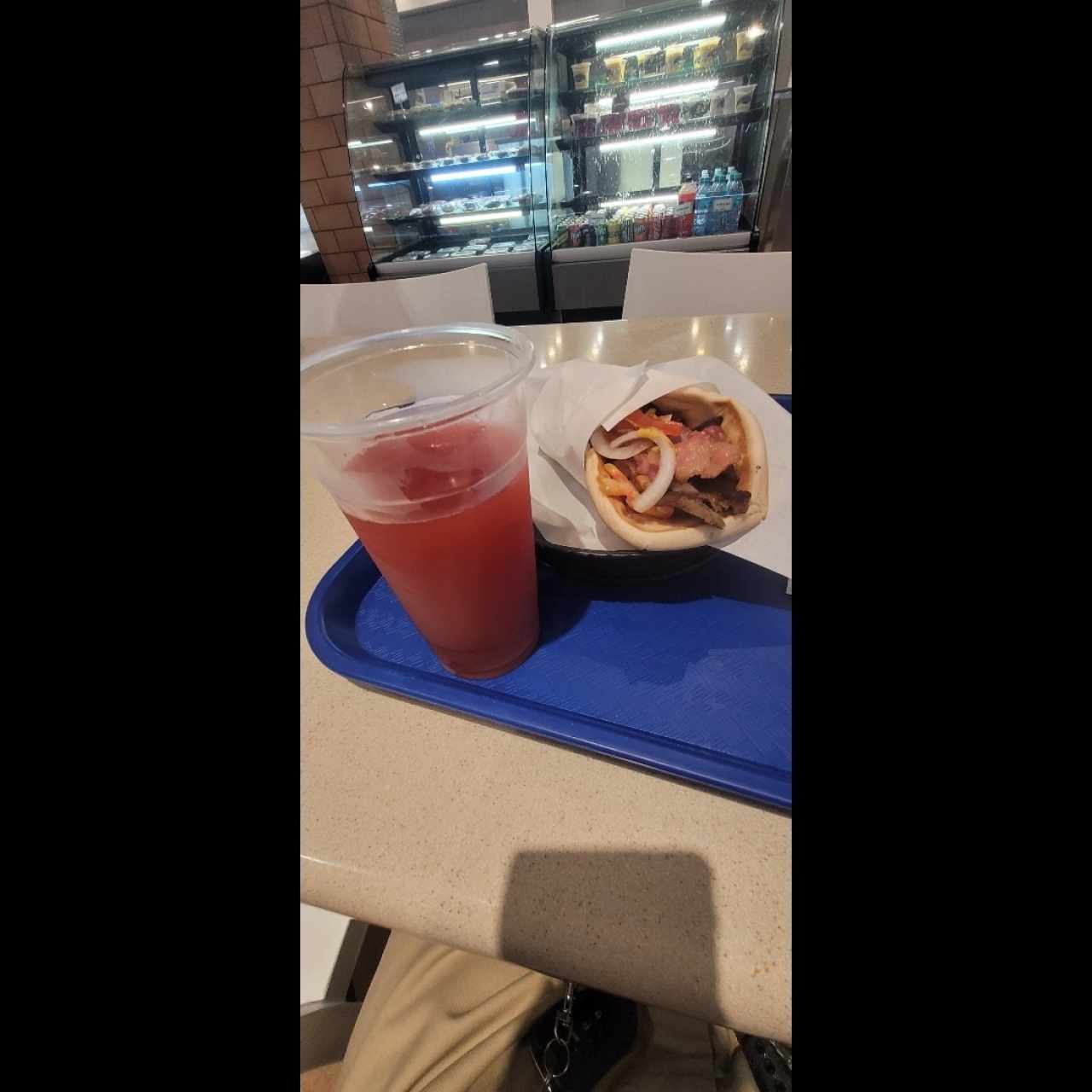 Combo - gyro original + acompañamiento + bebida