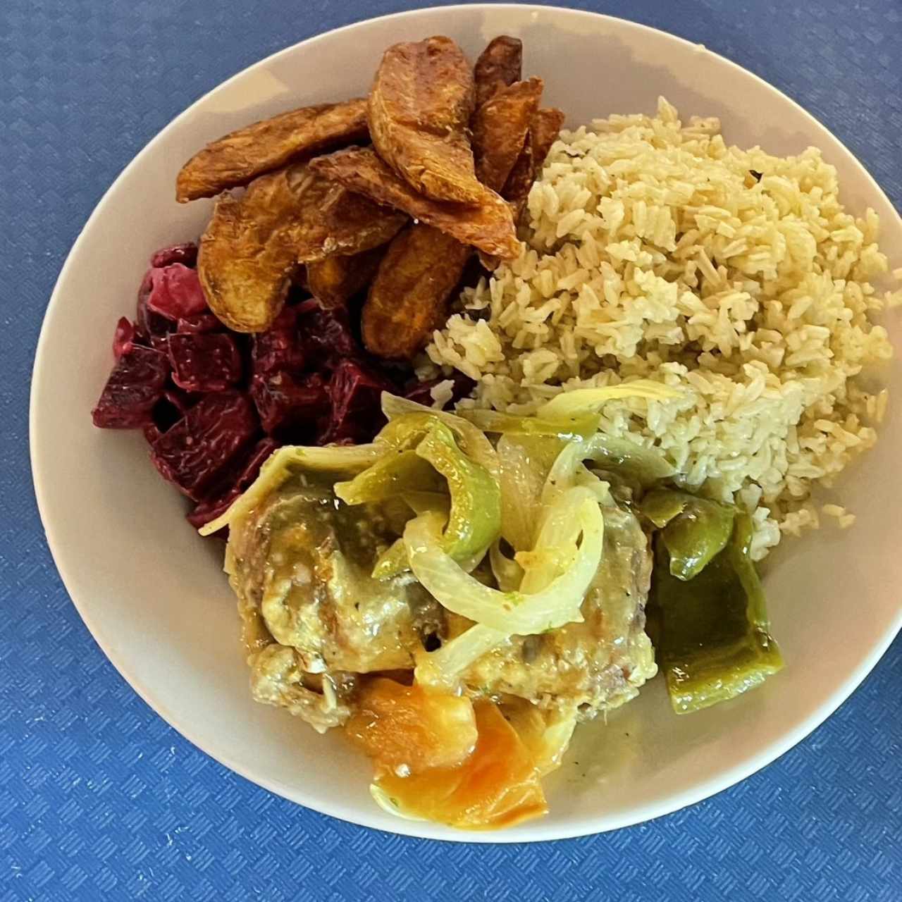 Arroz ensalada de feria pollo