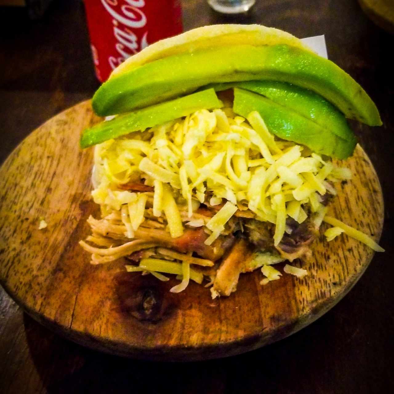 Arepa Rumbera con aguacate