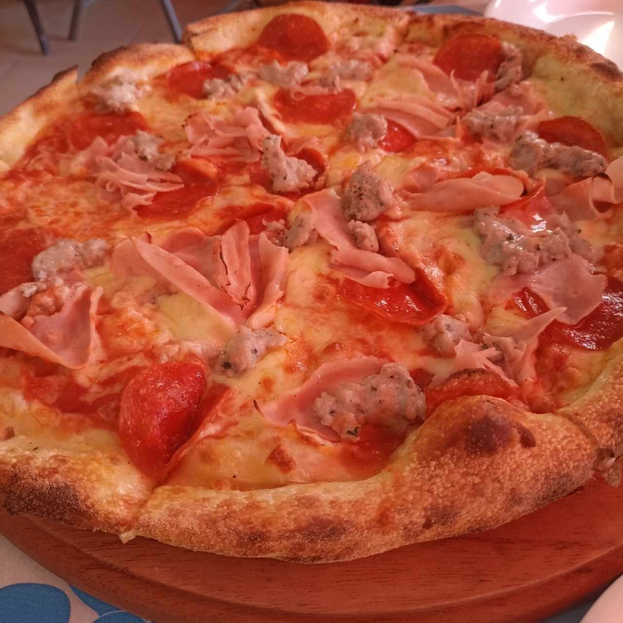 Pizzas Rojas - Carnivora