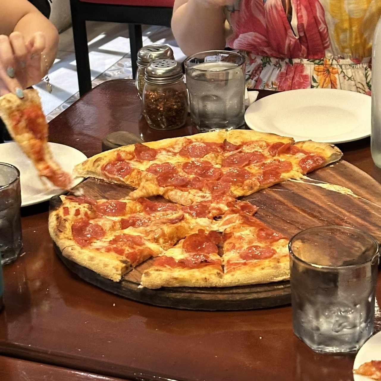 Pizzas Rojas - Pepperoni