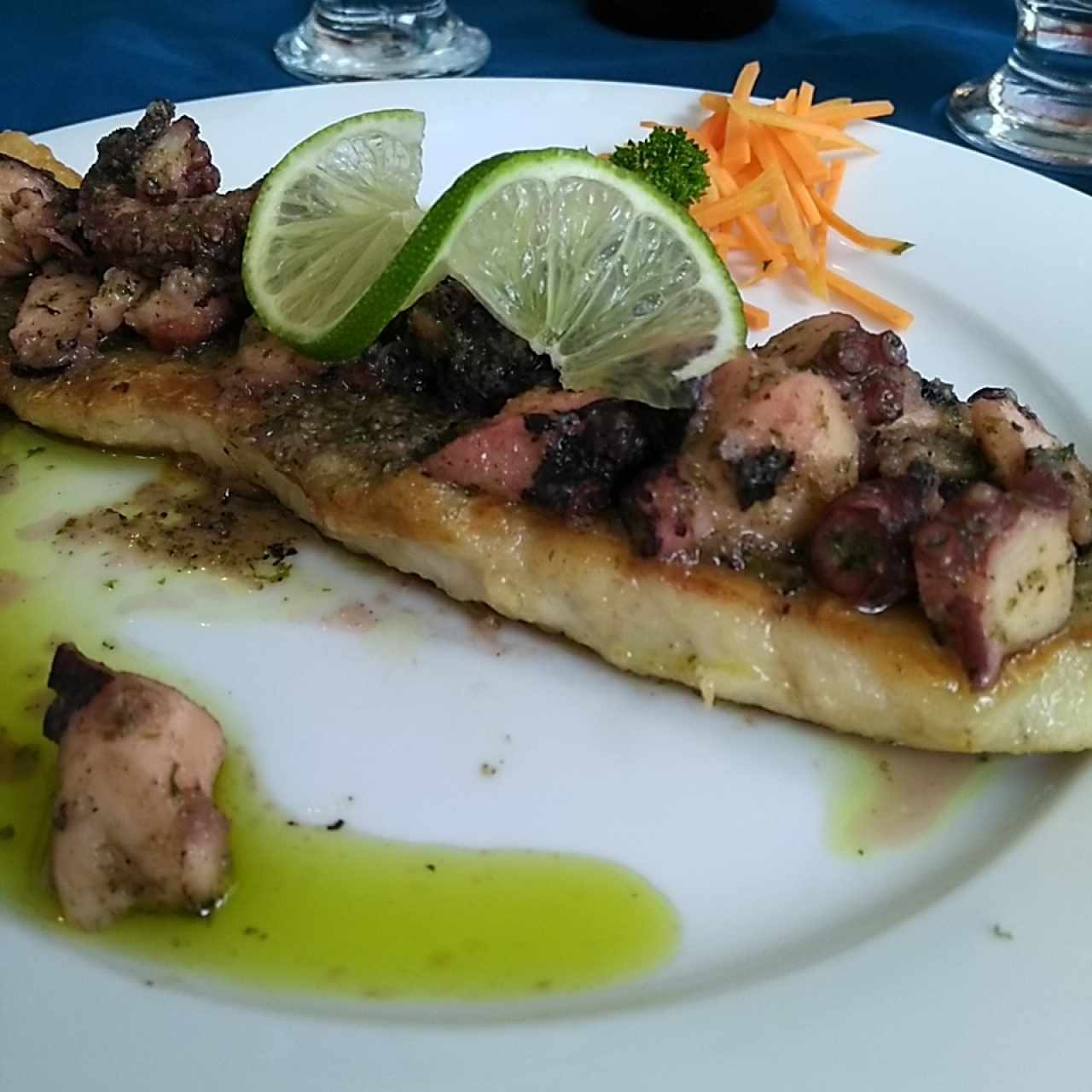 Corvina al pulpo