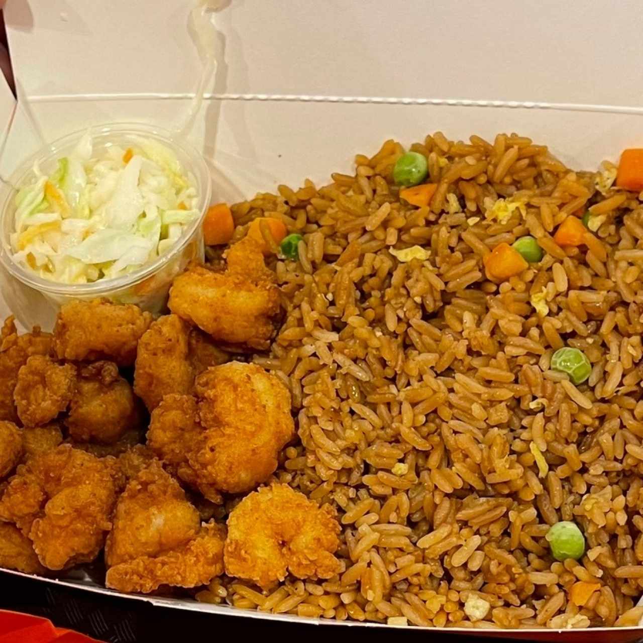 Arroz combinación con camarones apañados