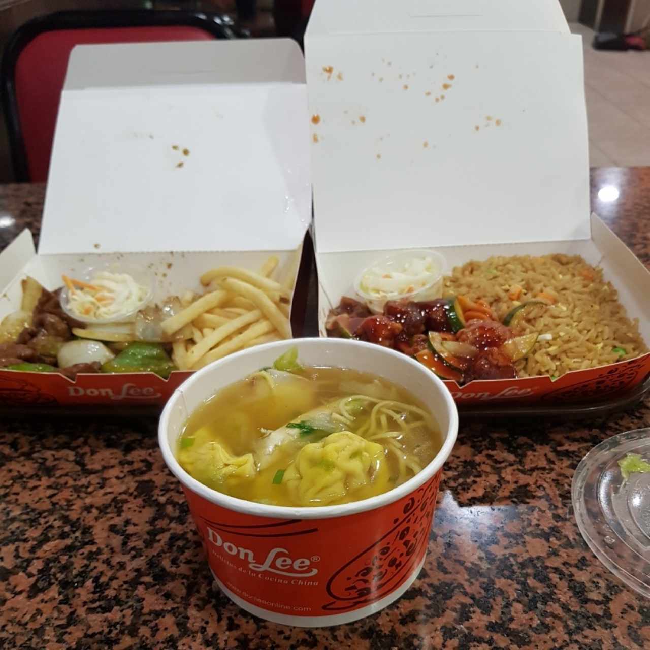 Bistec Picado, Costillas Agridulces, Sopa de Wantón