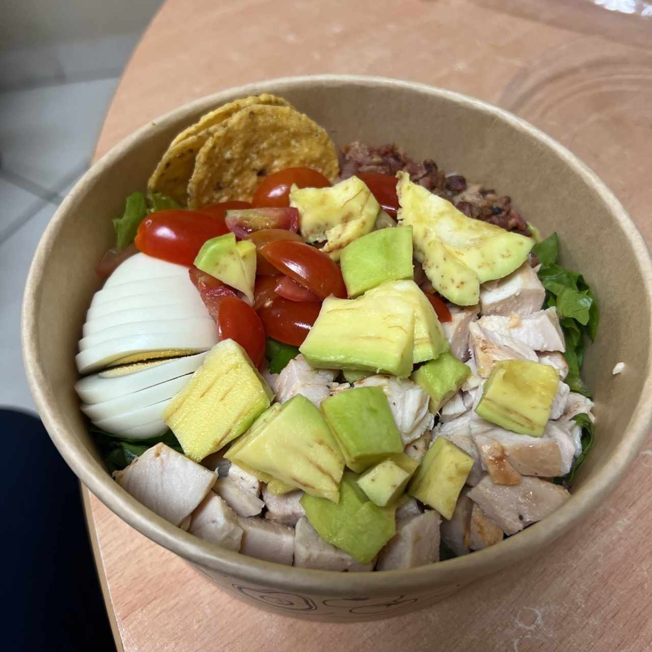 Ensaladas - CHICKEN AVOCADO COBB