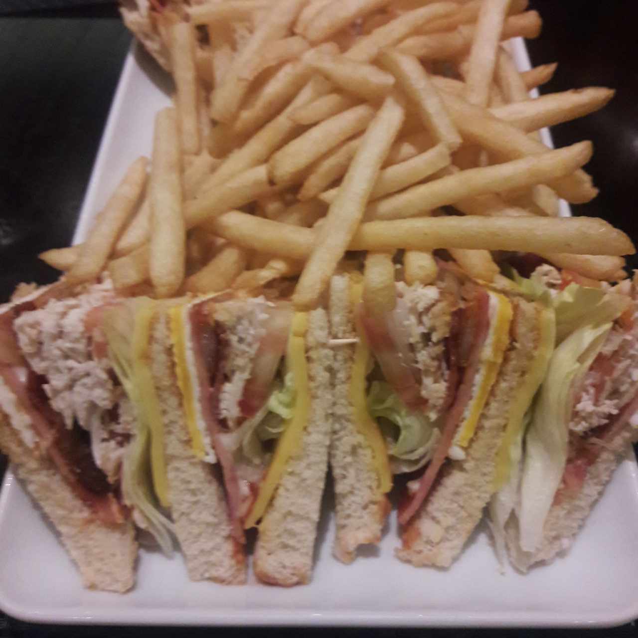 Emparedados - Club sandwich