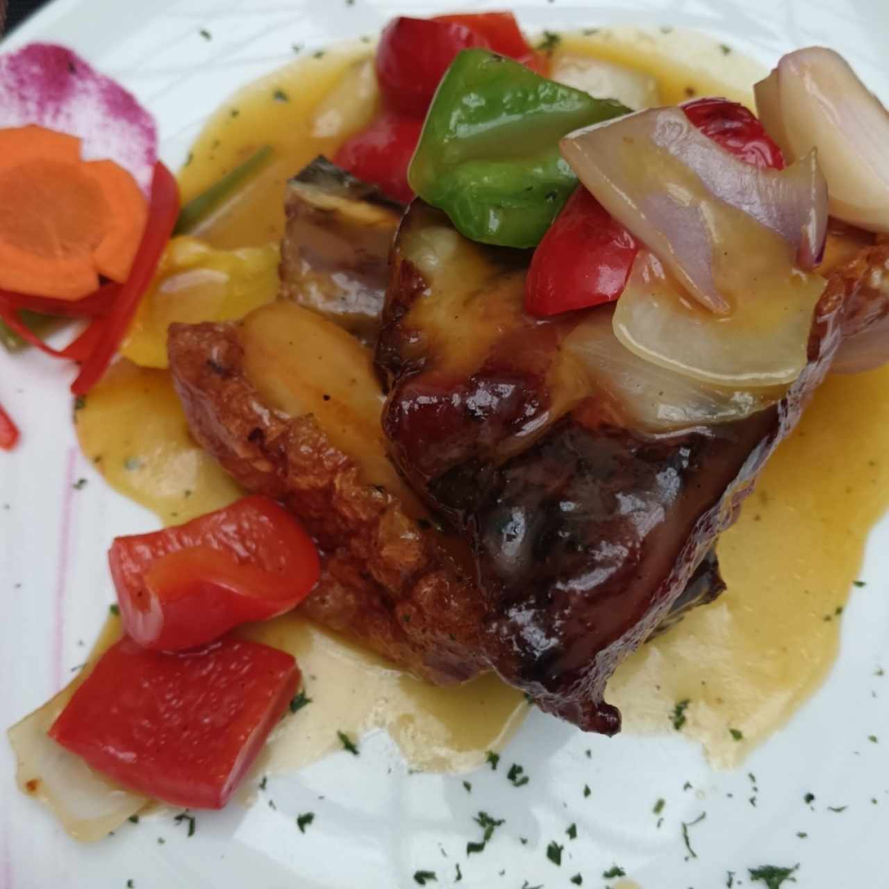 Costillitas con vegetales 