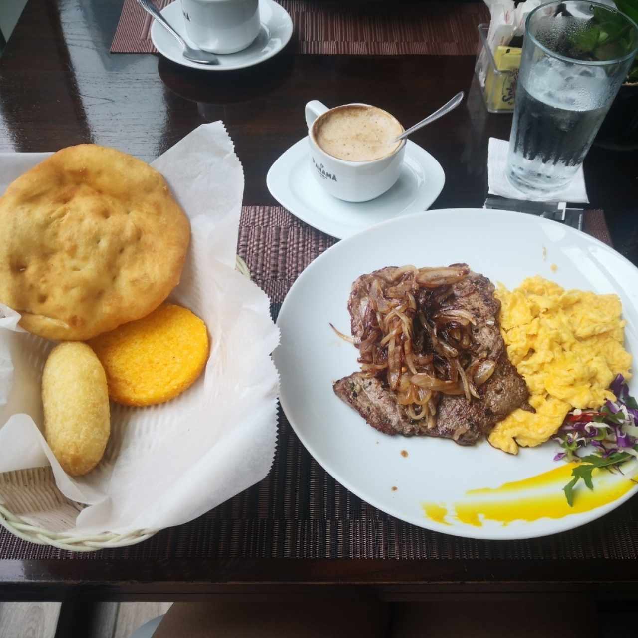 Nuestras combinaciones - Desayuno panameño