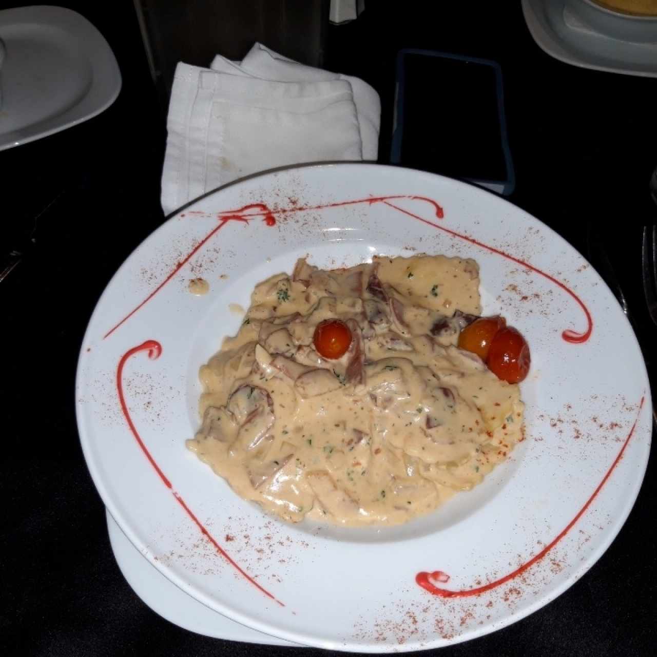 Ravioli de queso y jamón serrano