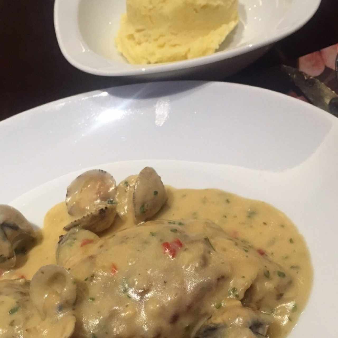 Corvina con almejas tío Pepe