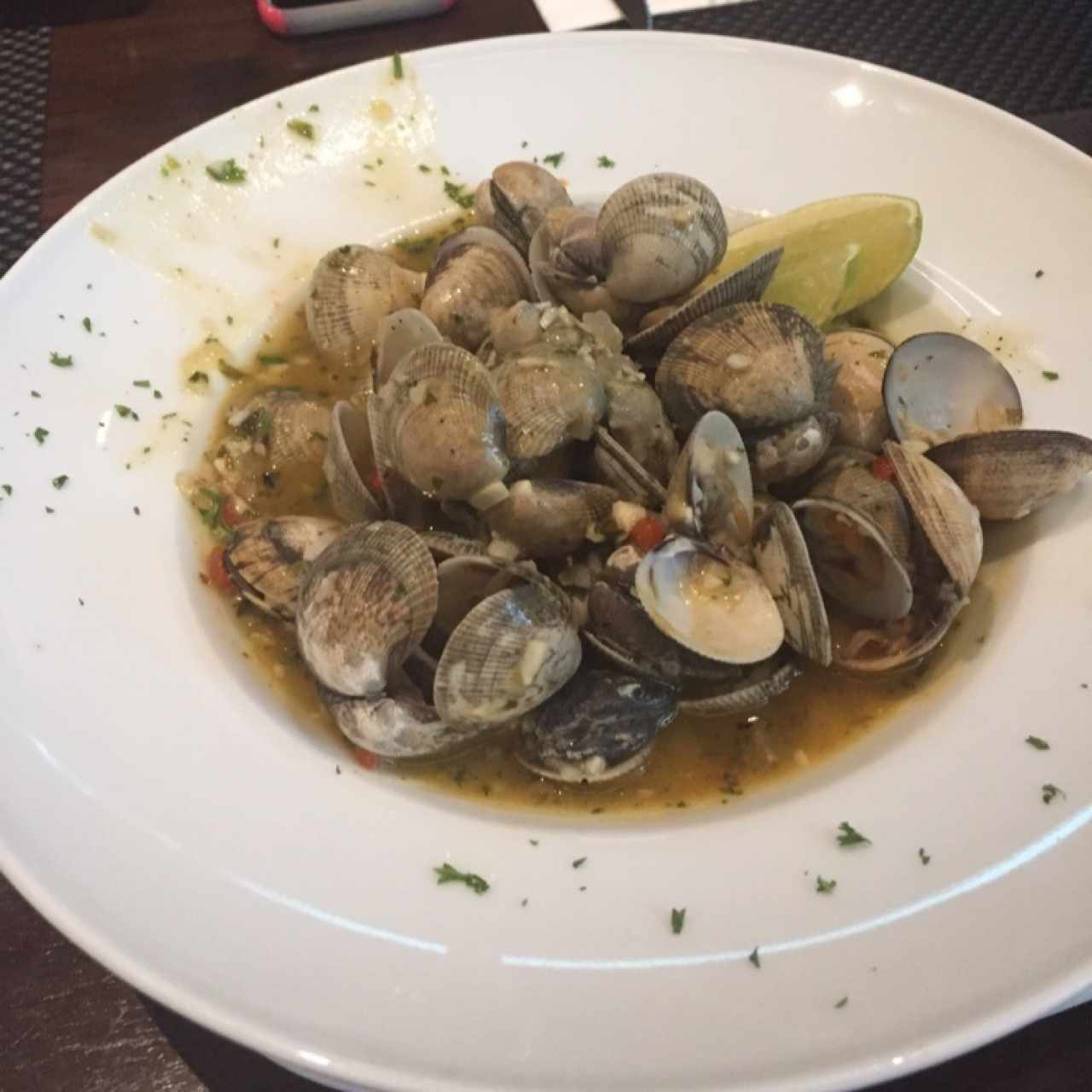 Entrantes calientes - Almejas al ajillo