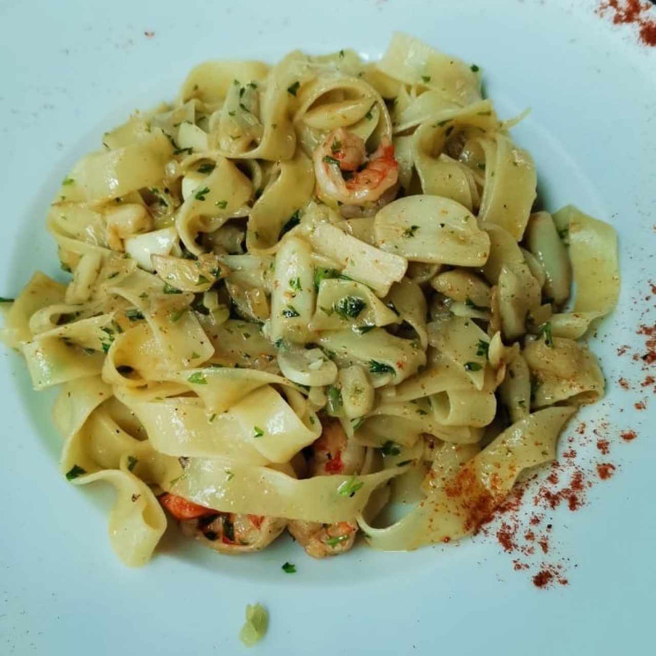 Fideua con camarones