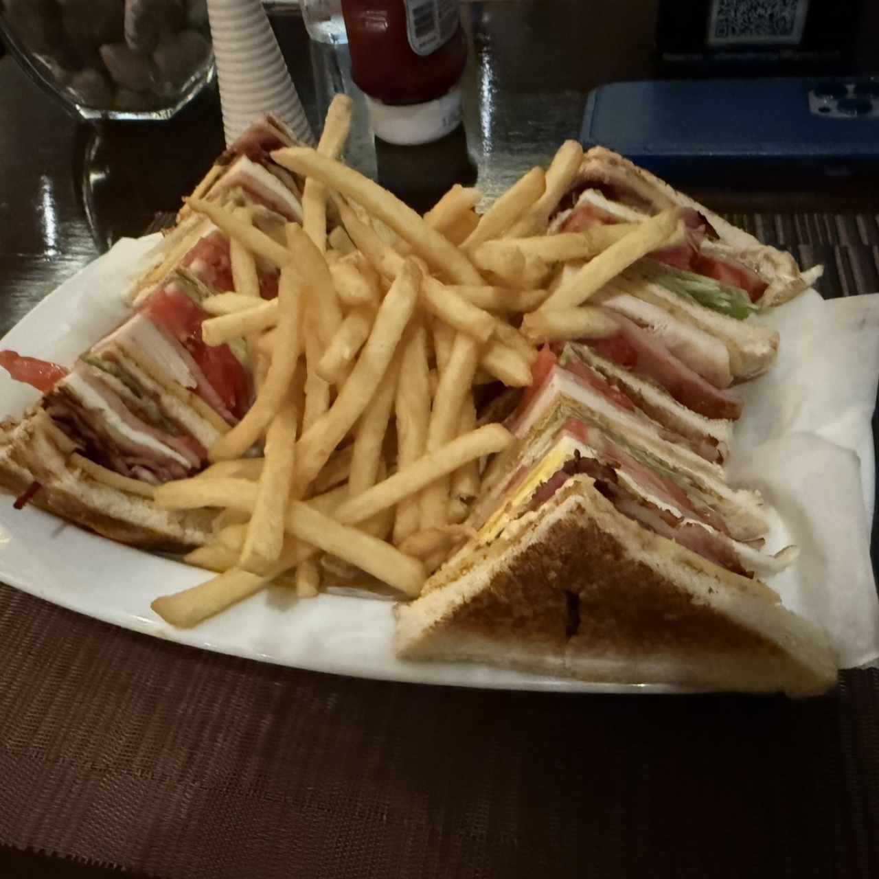 Emparedados - Club sandwich