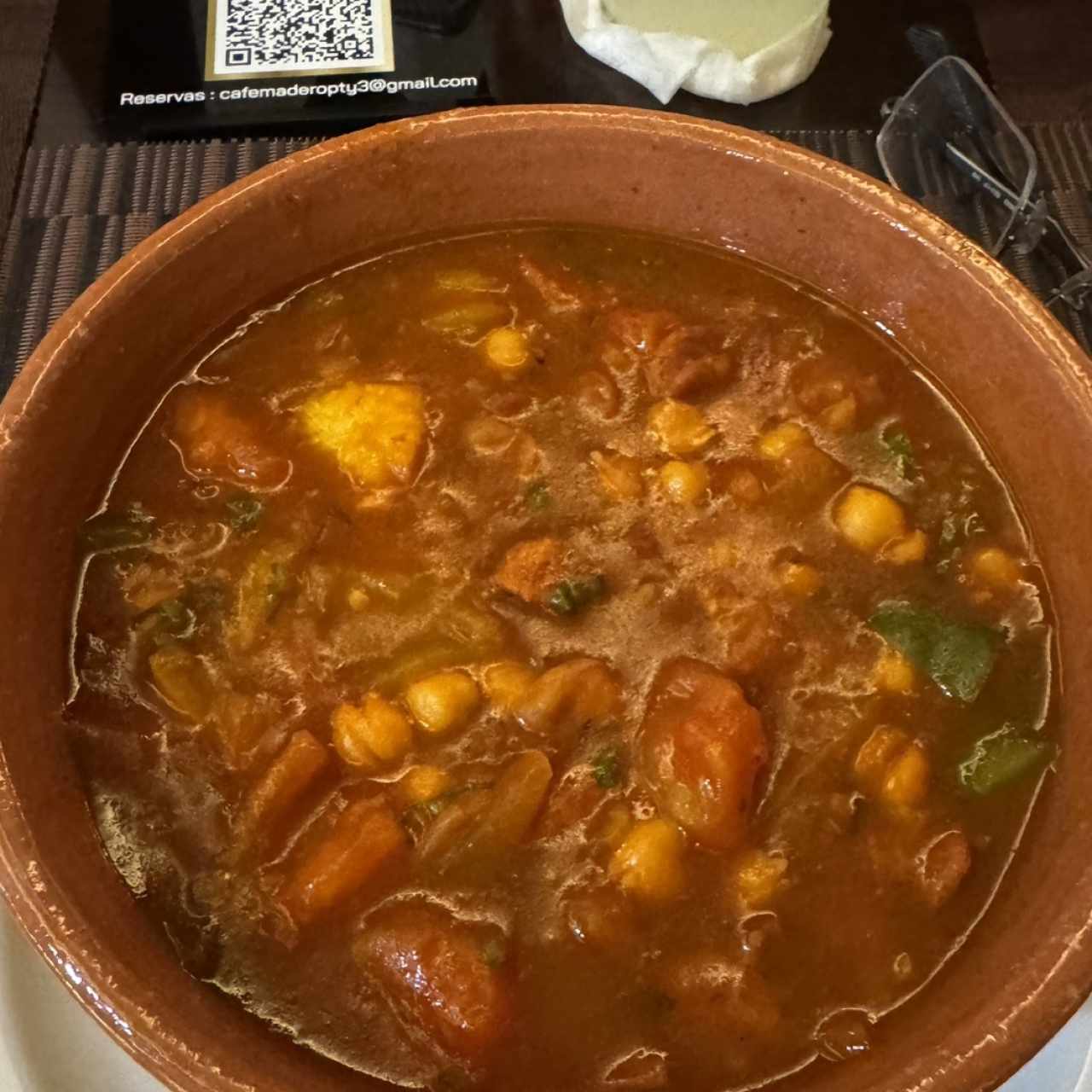 Garbanzo con chorizo