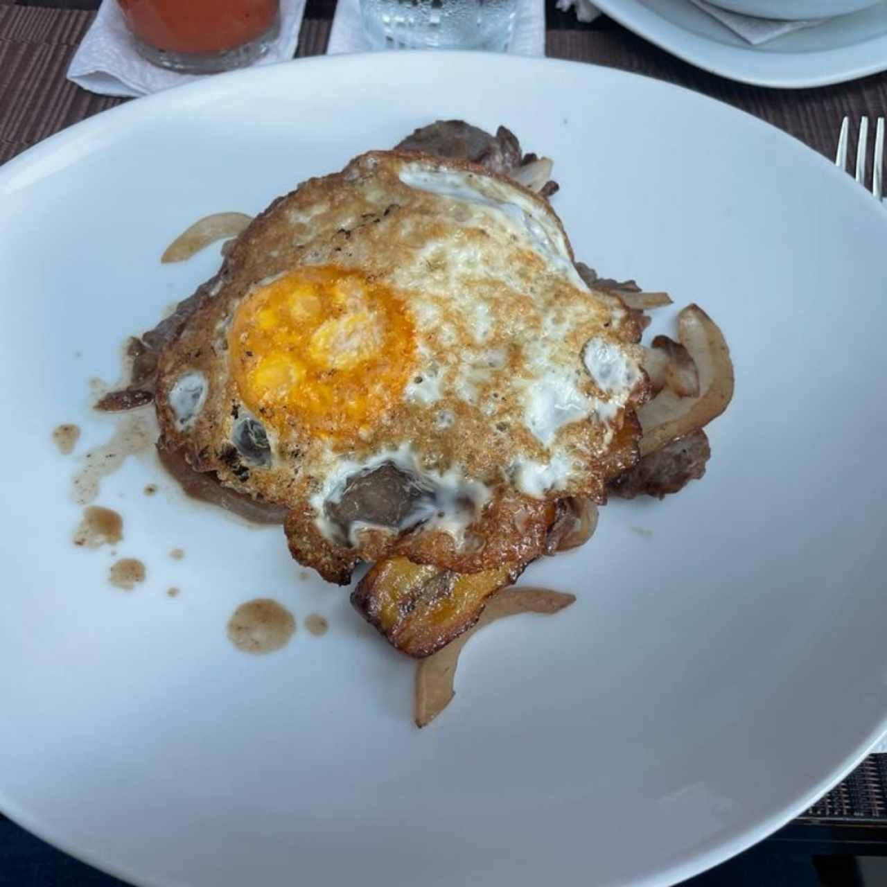 Filete de res a la cubana