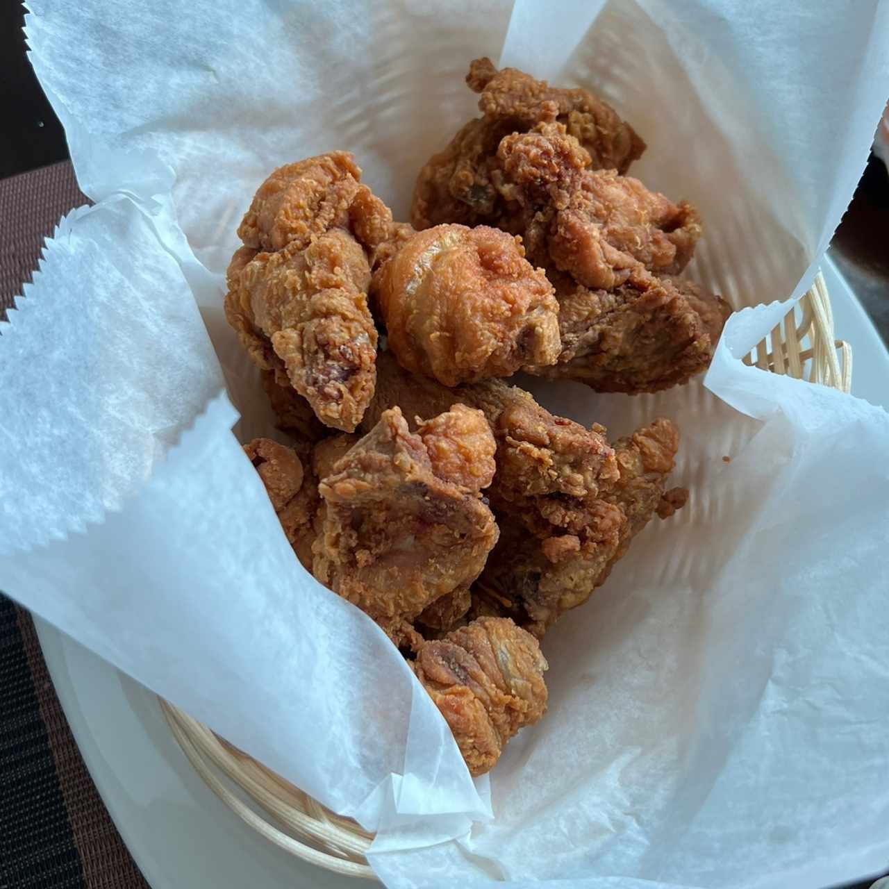 1/2 pollo frito en canasta