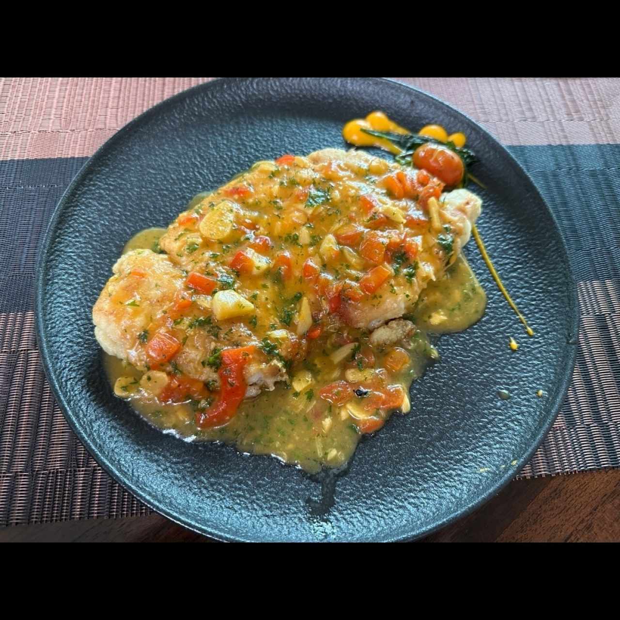 Mar - Corvina al ajillo