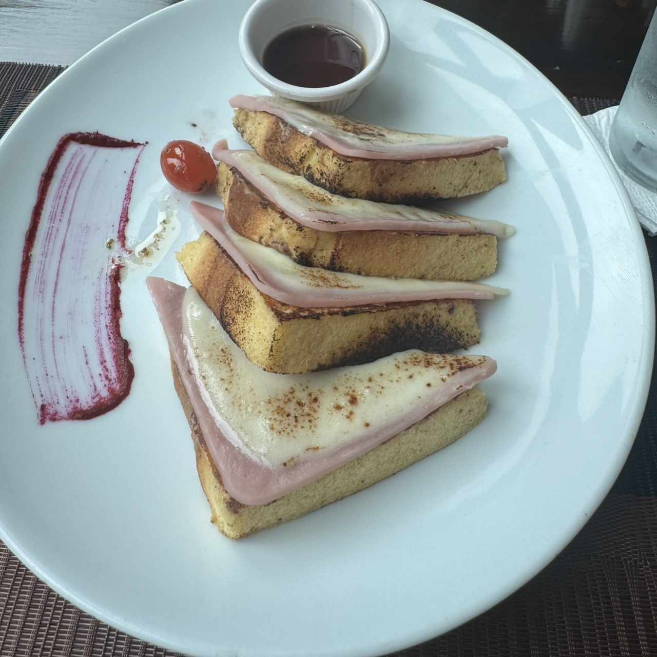 Tostadas Francesas con Queso y Jamón
