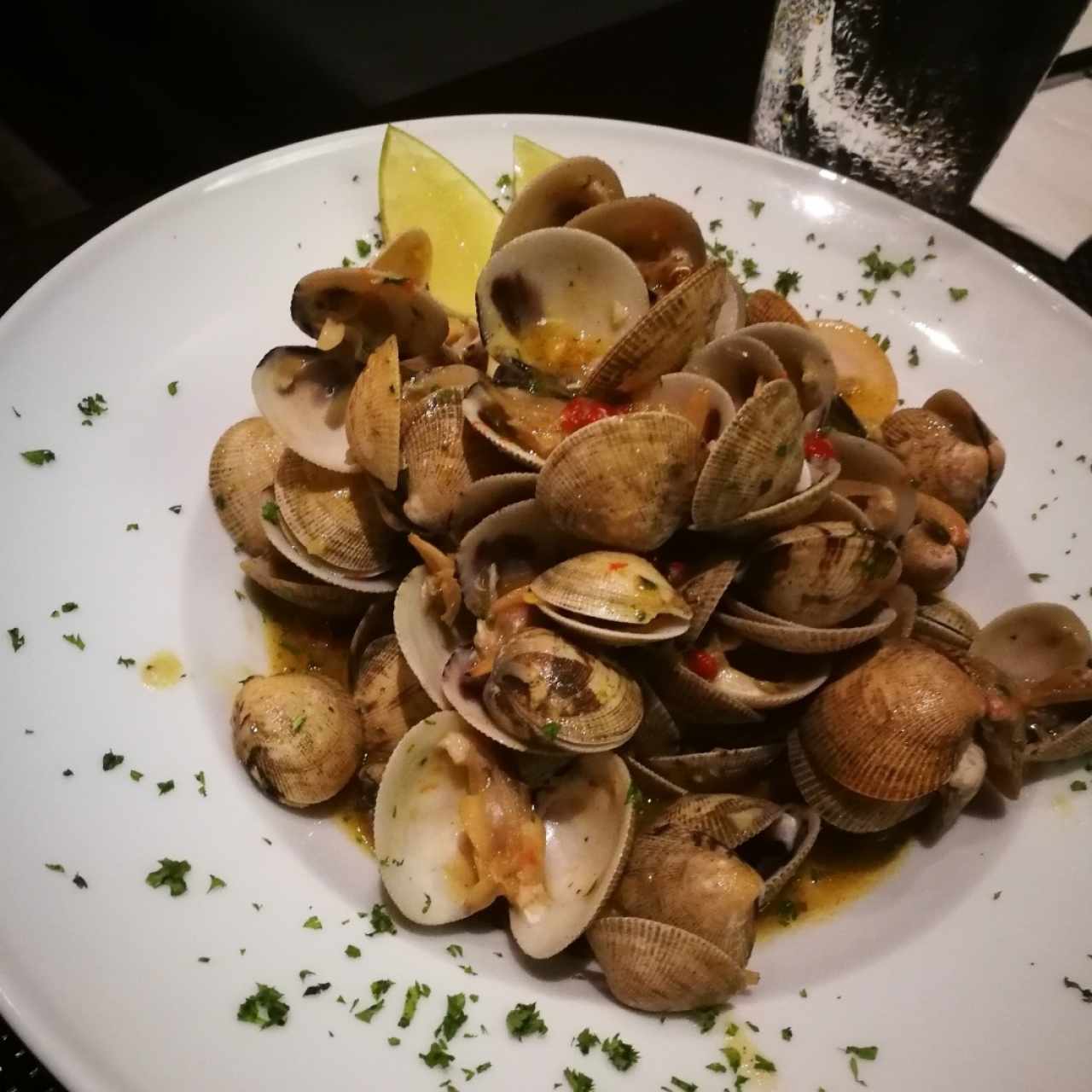 Entrantes calientes - Almejas al ajillo