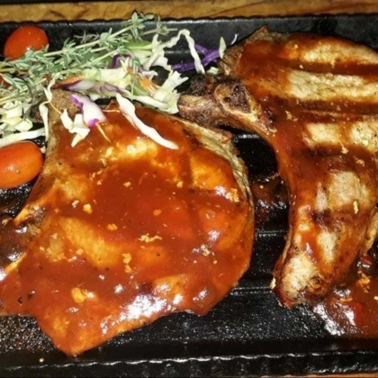 Chuleta de cerdo al carbón