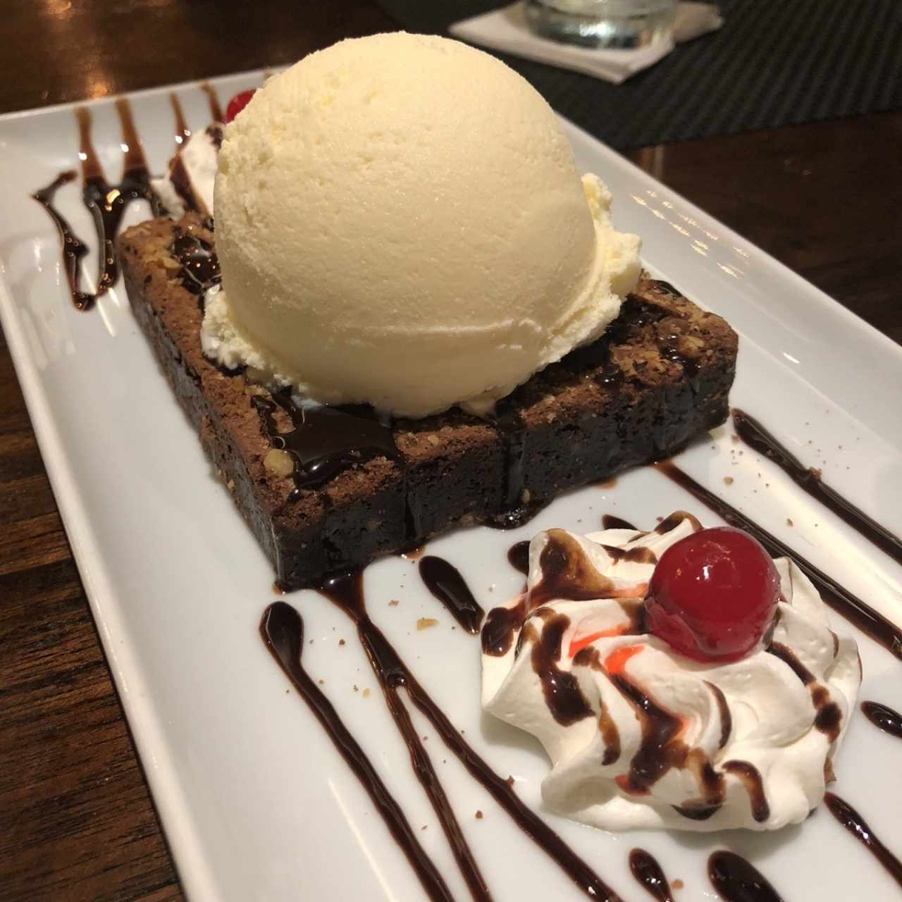 Brownie con helado