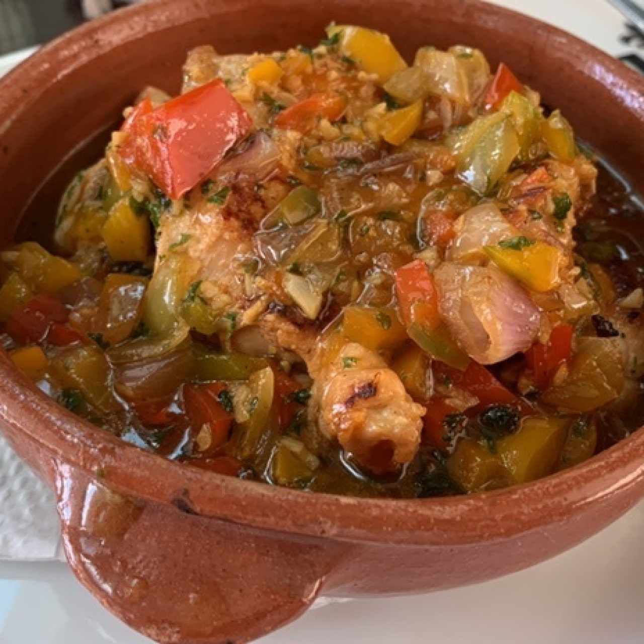 Pollo al ajillo