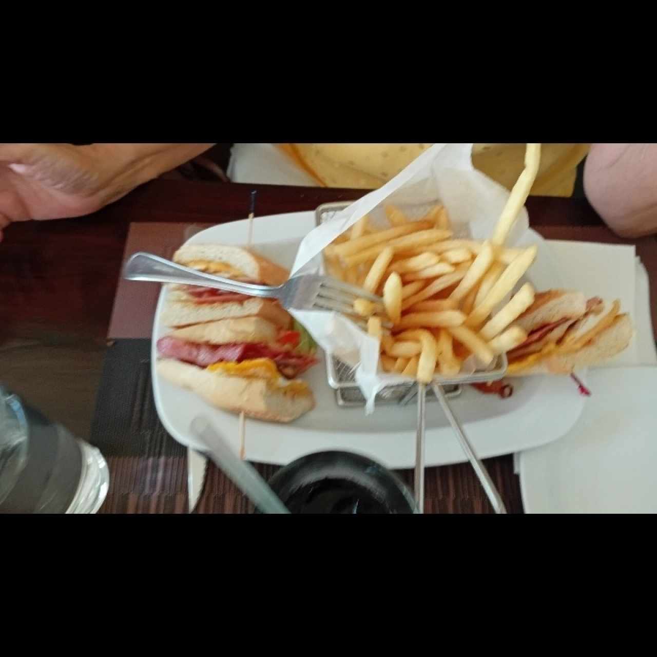 Emparedados - Club sandwich
