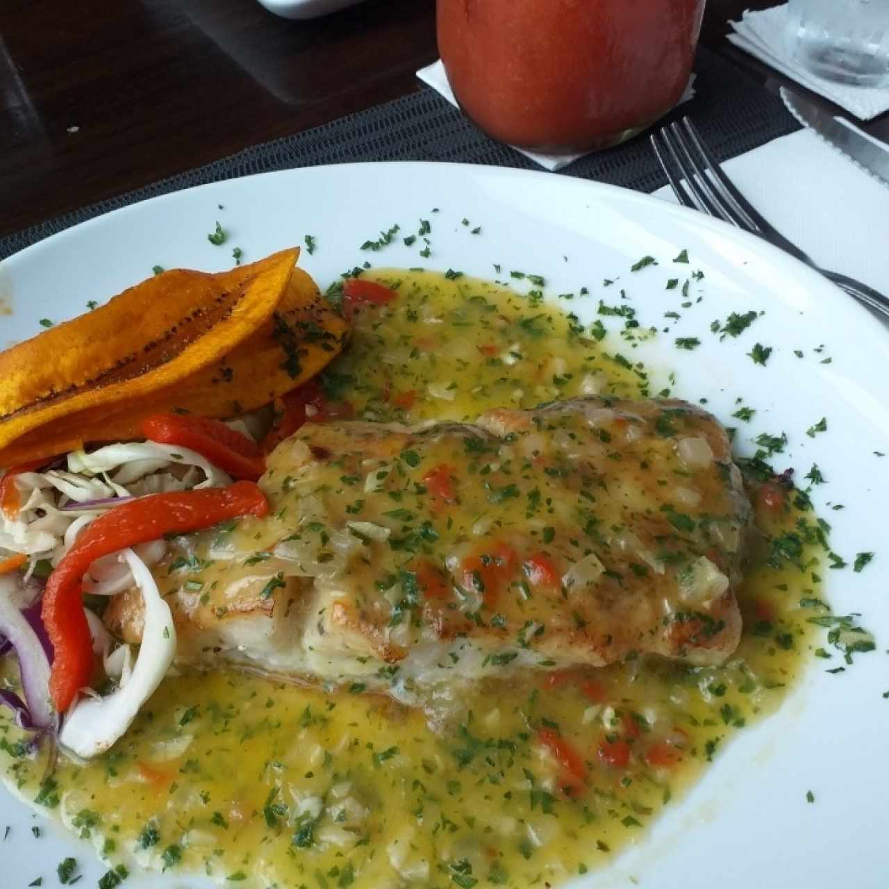 filete de corvina al ajillo