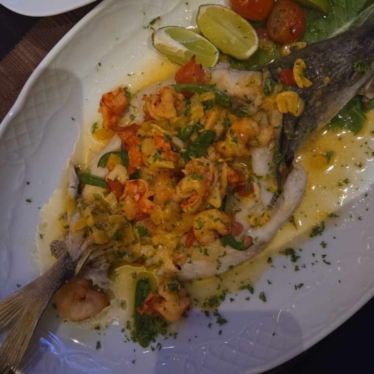 Pargo relleno de camarones al horno