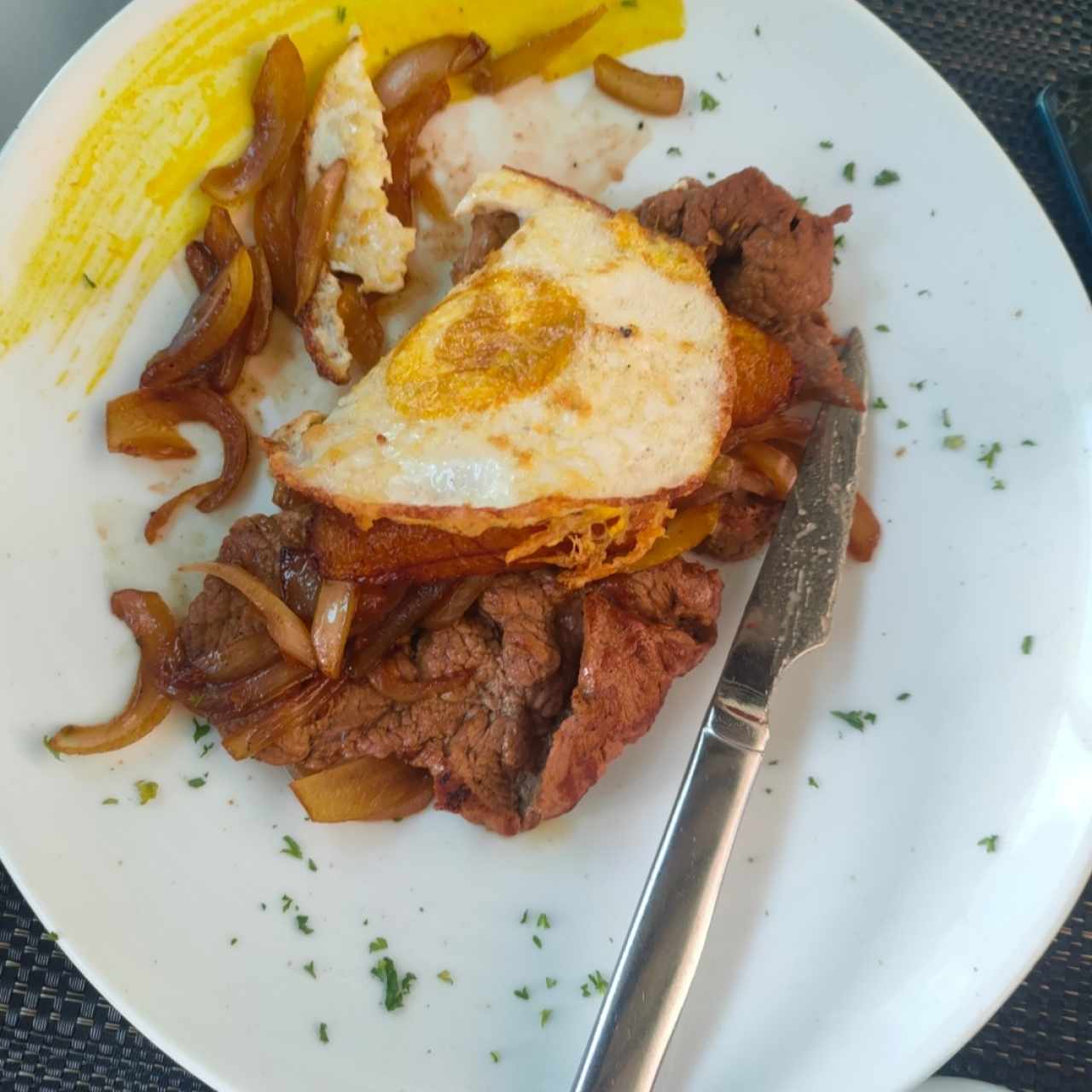 Filete de res a la cubana