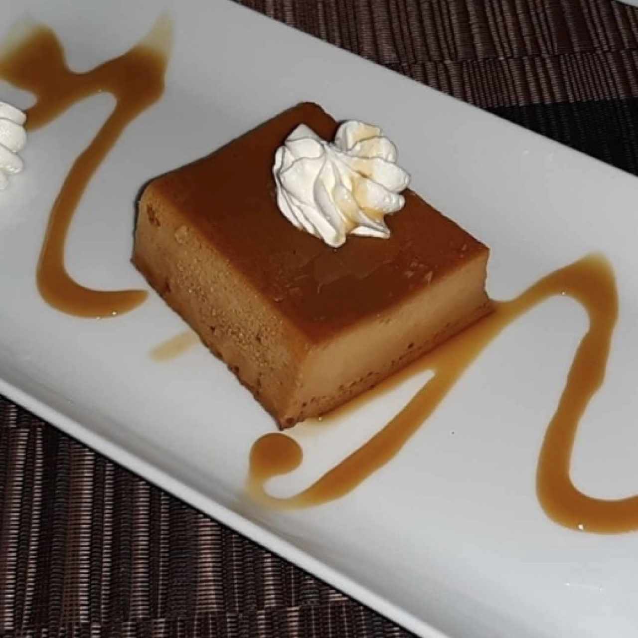 Flan de la casa