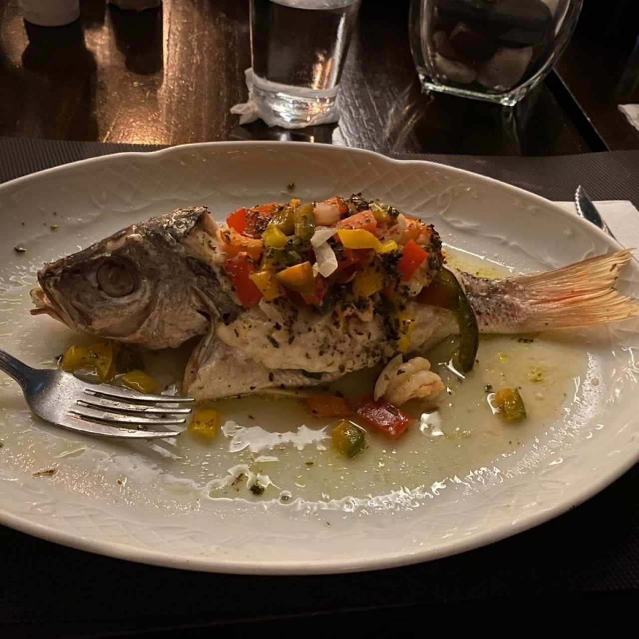 Pargo relleno de camarones a horno