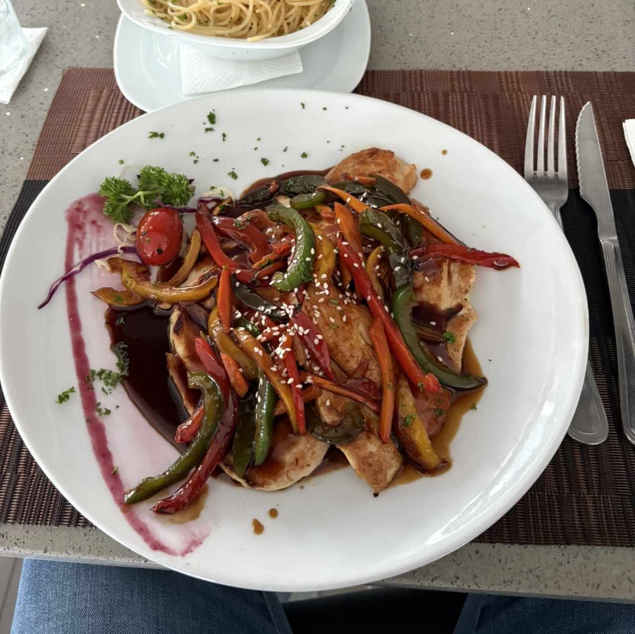 Pollo en salsa teriyaki