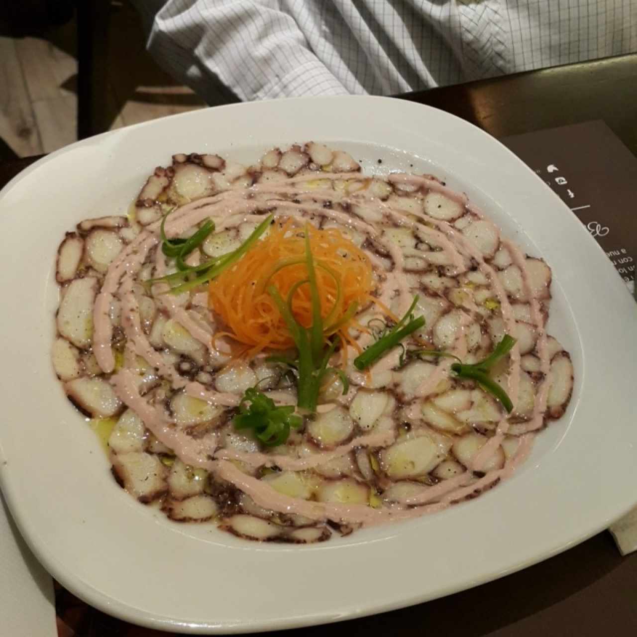 Carpaccio de pulpo olivo